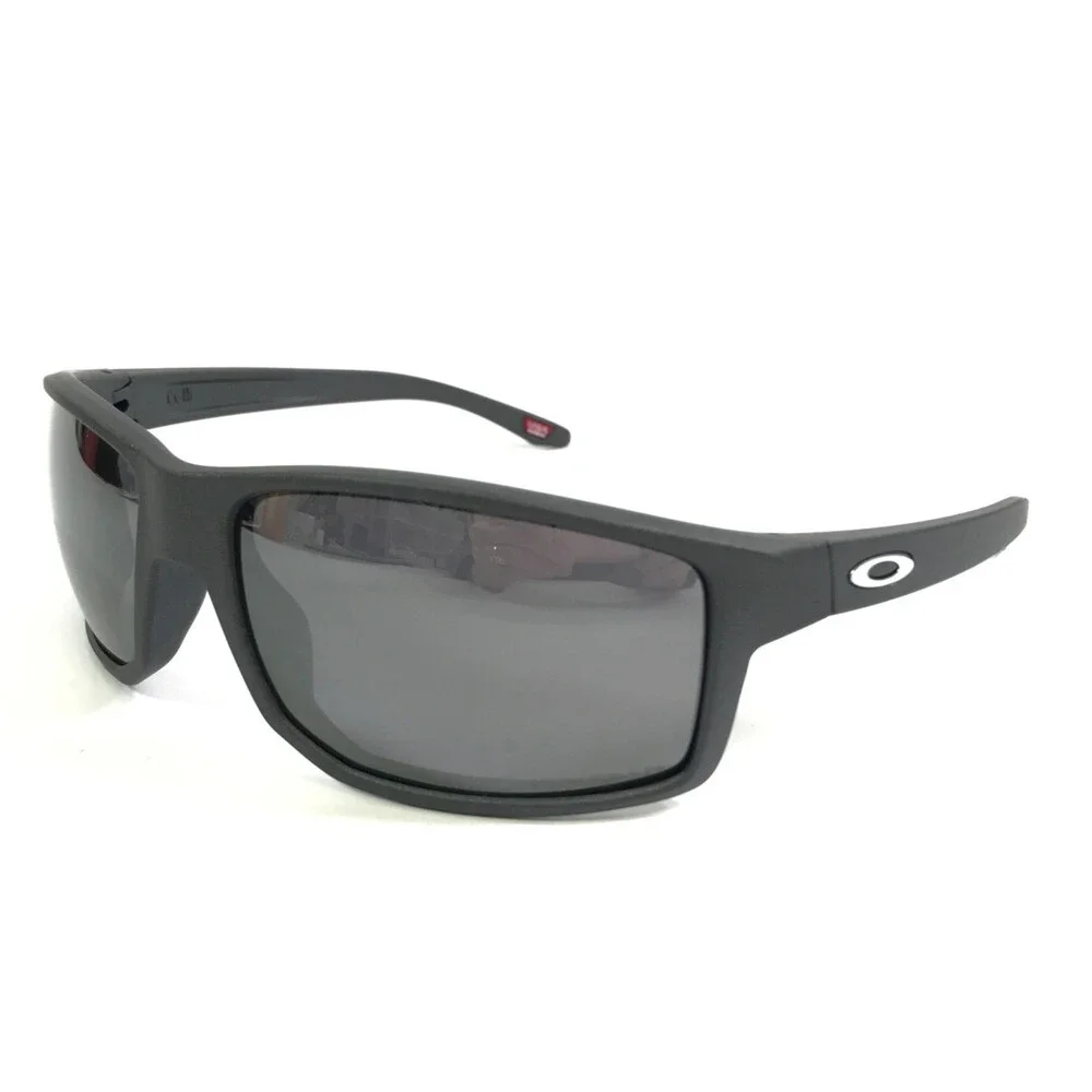 Oakley Sunglasses Gibston OO9470-0262 Matte Steel w Prizm Polarized Black Lenses